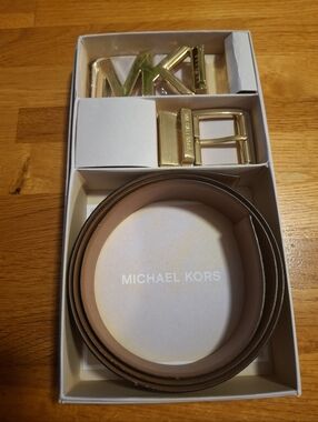 Michael Kors Belt With Interchangeable Buckle NIB